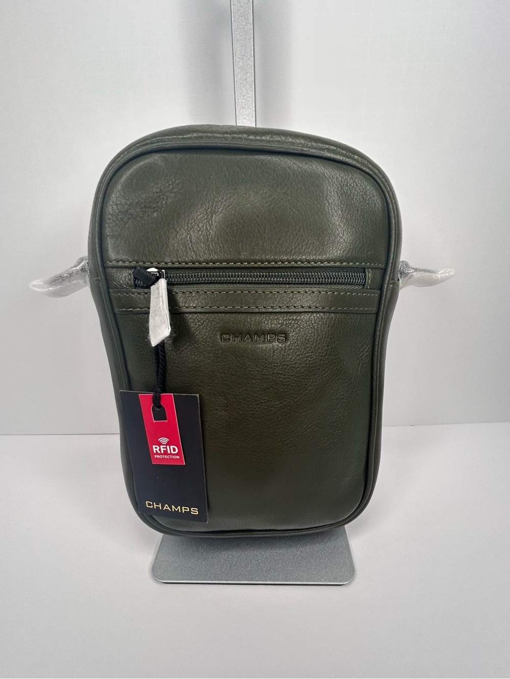Champs Onyx Vertical Leather Travel Cross Body